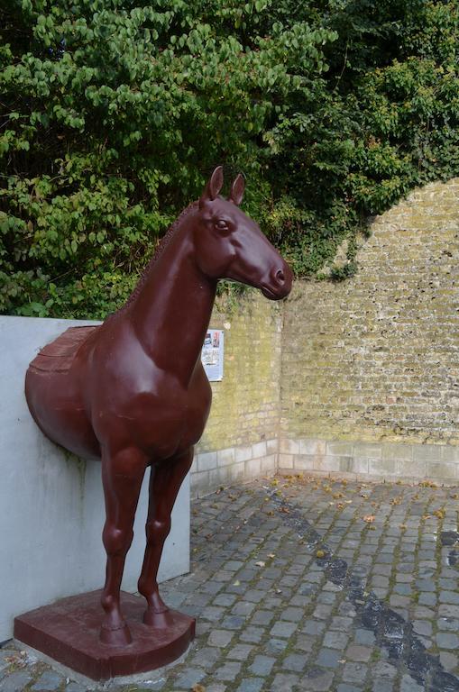 Het Houten Paard Ипр Экстерьер фото